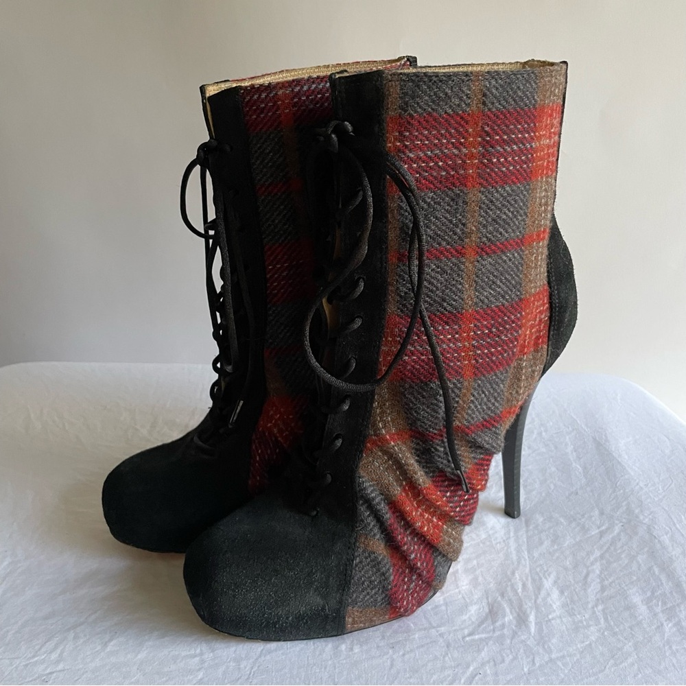 L.A.M.B. Stilleto booties heels plaid lamb sz 9 women’s red gray euc laceup heel - Picture 2 of 10